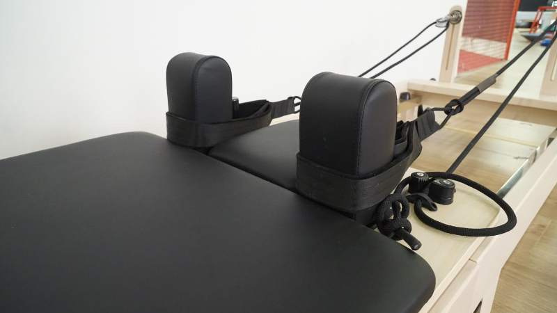 MJD-W38A Foldable Pilates Reformer Sturdy Steel Feet Full Body Workout Machine