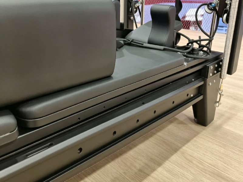 MJD-W43 Aluminum Pilates Reformer Full-Track with Stabilizing Alloy Frame
